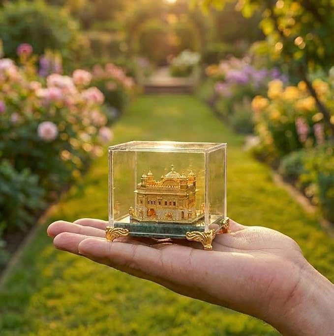 Golden Temple 24K Gold Plated Model 9cm Size Miniature Sri Harmandir Sahib Idol Sikh Temple in Amritsar for Home Decor Car Decor Diwali Gift Punjabi New House Gift (Gold Square)
